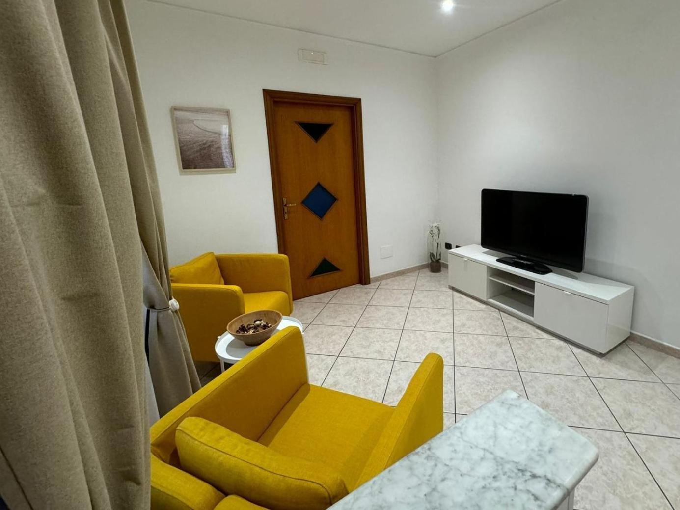 Domus Carucci Apartment กาวา เด ตีร์เรนี ภายนอก รูปภาพ